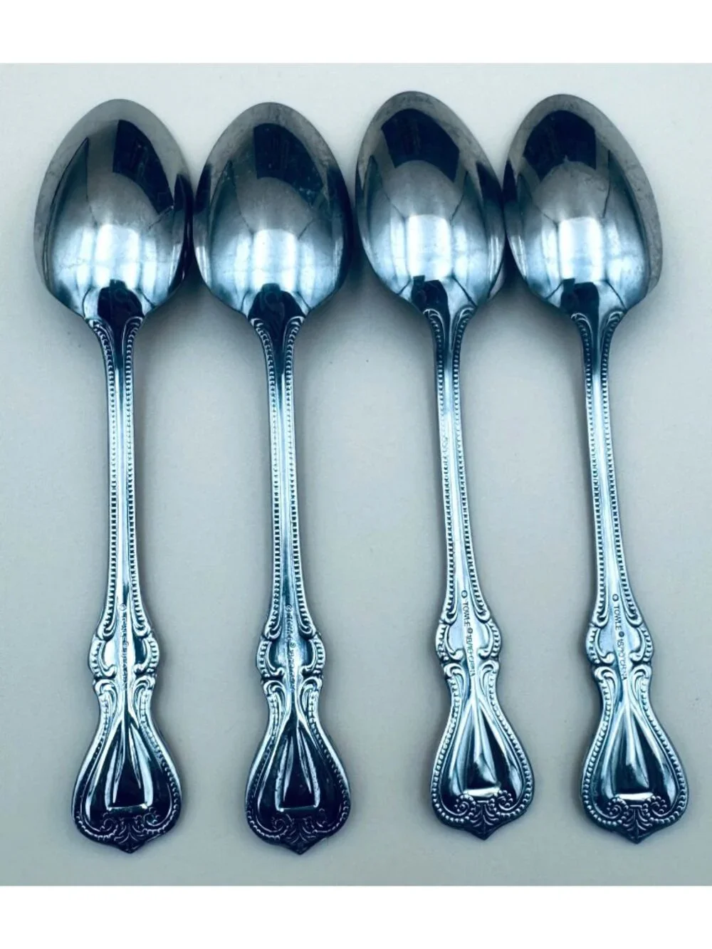 Set Of 4 Towle OLD COLONIAL 18/10 Stainless Place Oval Soup Spoons